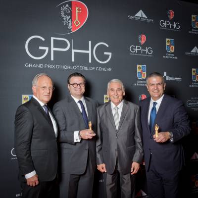  Johann Schneider-Ammann (Conseiller fédéral), Aldo Magada (Président & CEO de Zenith, marque lauréate du Prix de la Montre Sport 2014), Carlo Lamprecht (Président de la Fondation du GPHG) et Ricardo Guadalupe (CEO de Hublot, marque lauréate du Prix de la Montre à Sonnerie 2014)