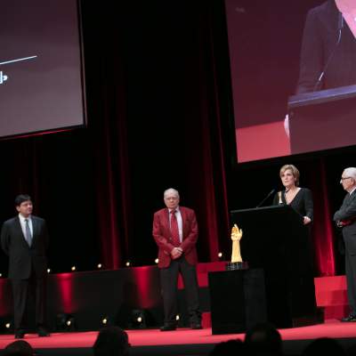 Sean Li, Antoine Simonin (membres du jury), Valérie Servageon (Directrice marketing de TAG Heuer) et Jack Heuer (Président d’honneur de TAG Heuer, lauréat du Prix « Revival »)