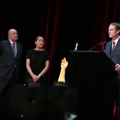 William Rohr, Heekyung Jung (membres du jury) et Eric Pirson (Directeur de Tudor, lauréat du Prix de la Petite Aiguille 2016)