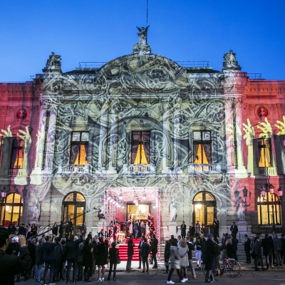 Le Grand Théâtre de Genève illuminé par Gerry Hofstetter.