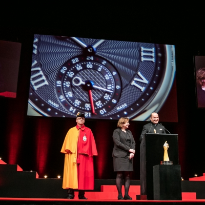 Kari Voutilainen (Fondateur de Voutilainen, marque lauréate du Prix de la Montre Homme 2015), avec Esther Alder (Maire de Genève) 