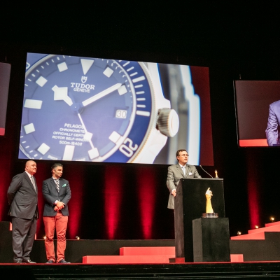  Philippe Peverelli (CEO de Tudor, marque lauréate du Prix de la Montre Sport 2015) avec William Rohr et David Sadigh (membres du jury)