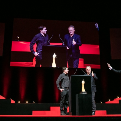 Antoine et Florian Preziuso (Fondateur de Antoine Preziuso et son fils, marque lauréate du prix de l’Innovation 2015), avec Frédéric Beigbeder (présentateur)