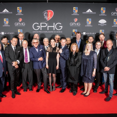 Les membres du jury du GPHG 2015, avec Carine Maillard et Carlo Lamprecht (Directrice et Président de la Fondation du GPHG)