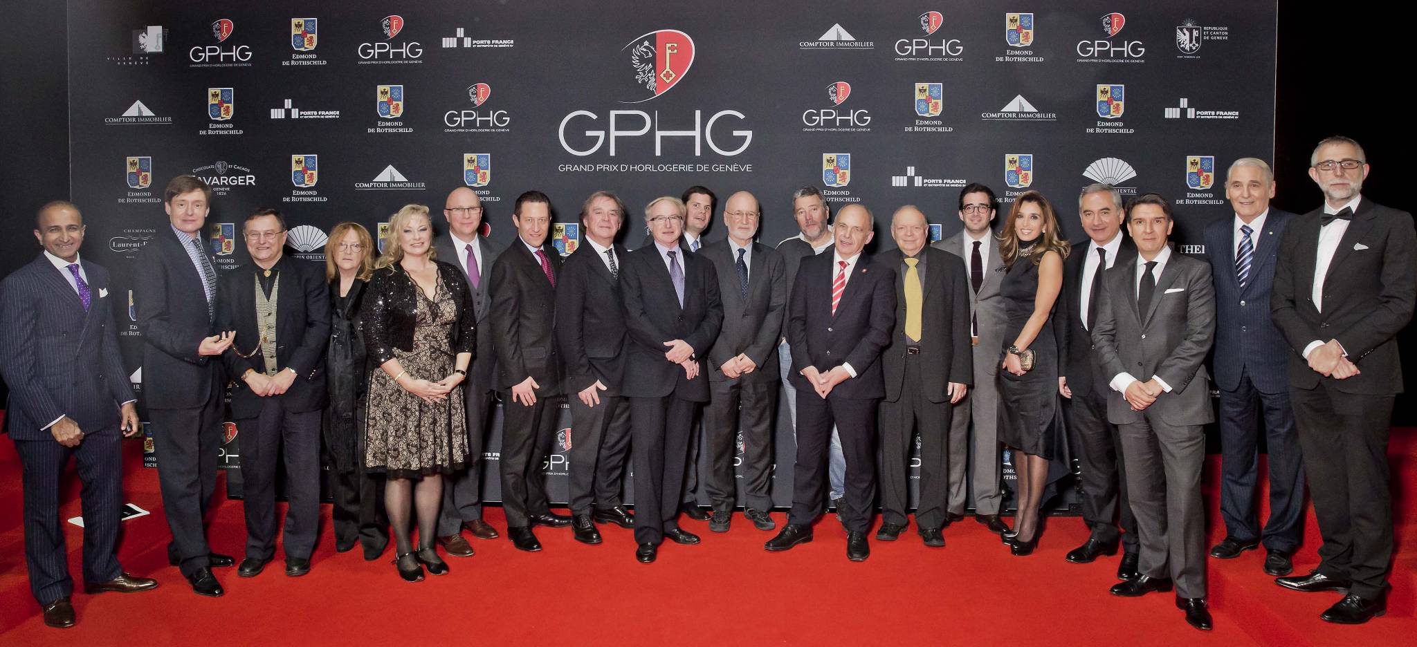 The 2013 Jury members : Viren Bhagat, Nick Foulkes, Moritz Elsaesser, Paola Pujia, Elizabeth Doerr, Stéphane Linder, Aurel Bacs, Jean-Michel Wilmotte, Dominique Fléchon, Patrick Wehrli, Jean-Philippe Arm, Philippe Starck, Ueli Maurer, Antoine Simonin, Benjamin Clymer, Nazanin Lankarani, Claude Sfeir, Carlos Alonso, Carlo Lamprecht (President of the GPHG), Alexey Tarkhanov