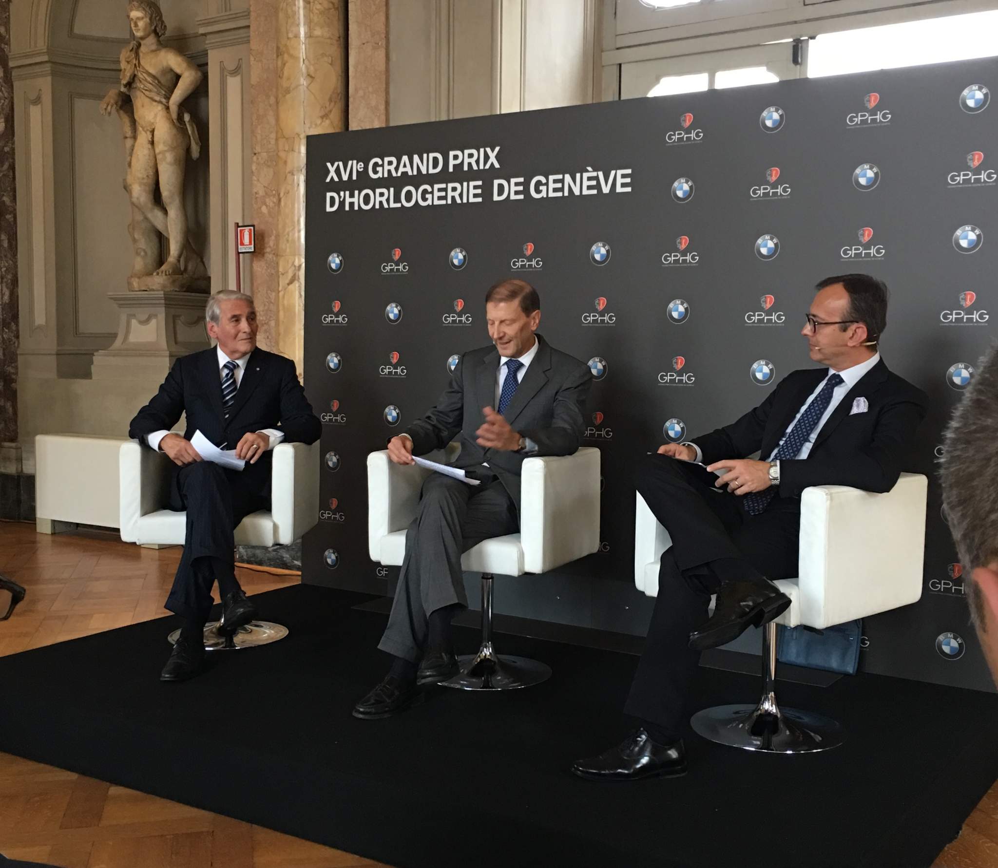 Carlo Lamprecht, Presidente della Fondation du GPHG, Sua Eccellenza Giancarlo Kessler, Ambasicatore della Svizzera in Italia et Sergio Solero, Presidente ed Amministratore delegato per BMW Italia