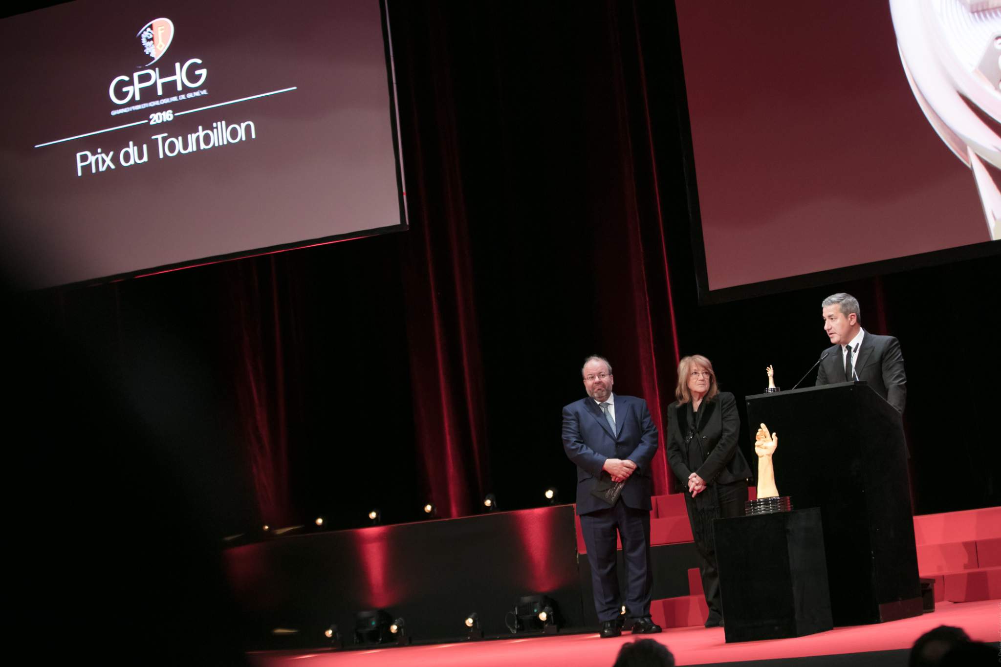 René Beyer et Paola Pujia (jury members) et Antonio Calce (CEO of Girard-Perregaux, winner of the Tourbillon Watch Prize 2016 and the Mechanical Exception Watch Prize 2016)
