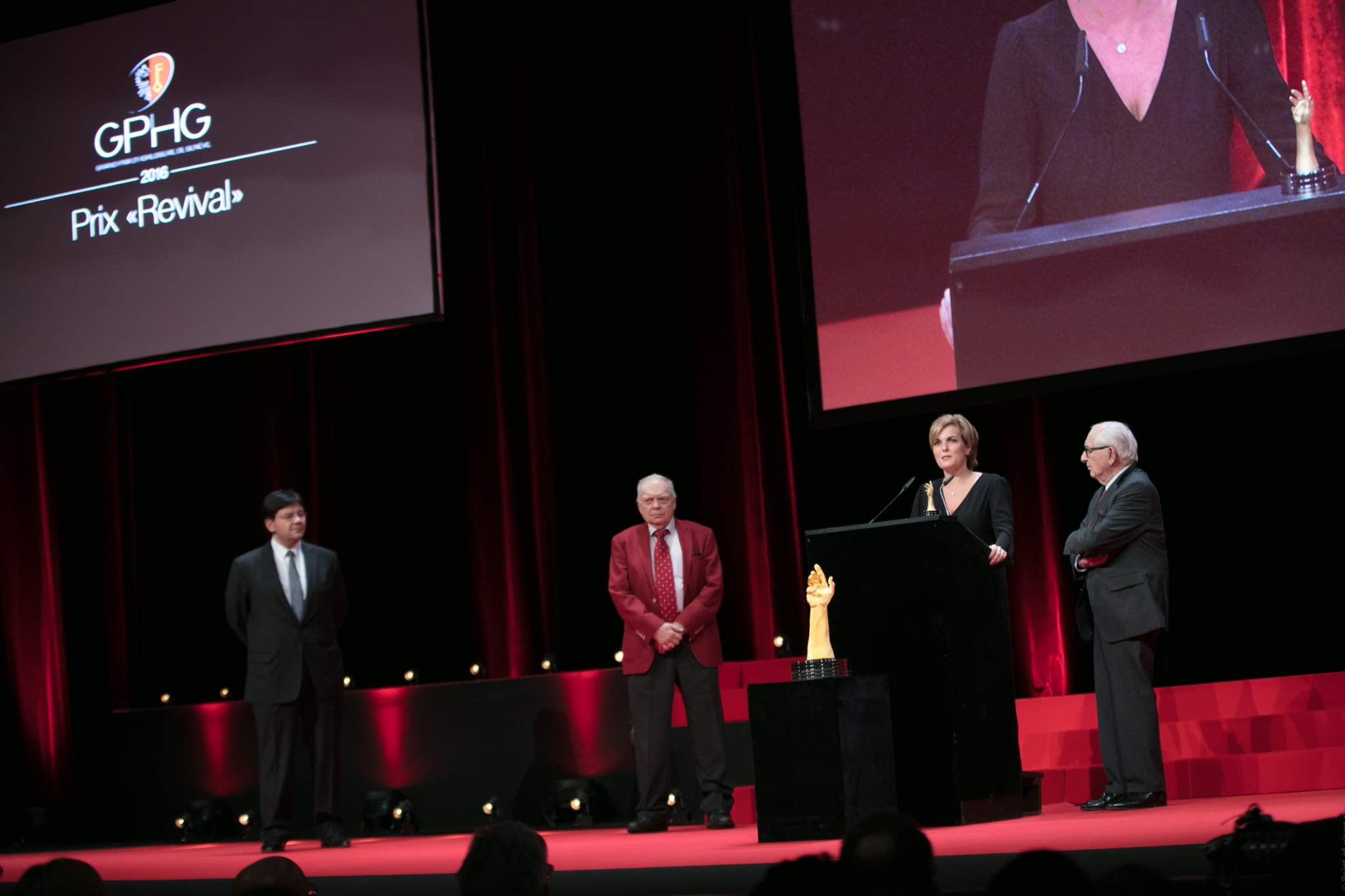 Sean Li, Antoine Simonin (jury members), Valérie Servageon (Marketing director of TAG Heuer) and Jack Heuer (Honorary Chairman of TAG Heuer, winner of the Revival Watch Prize)