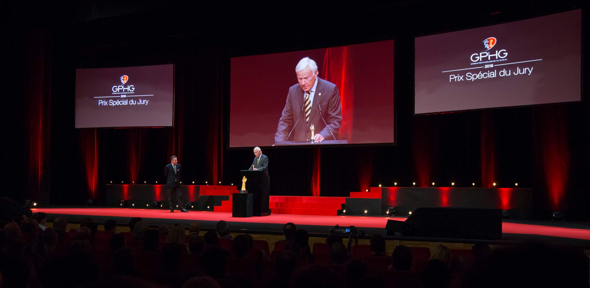 Aurel Bacs (Président du jury) and David Newman (President of The George Daniels Educational Trust, winner of the Special Jury Prize 2016)