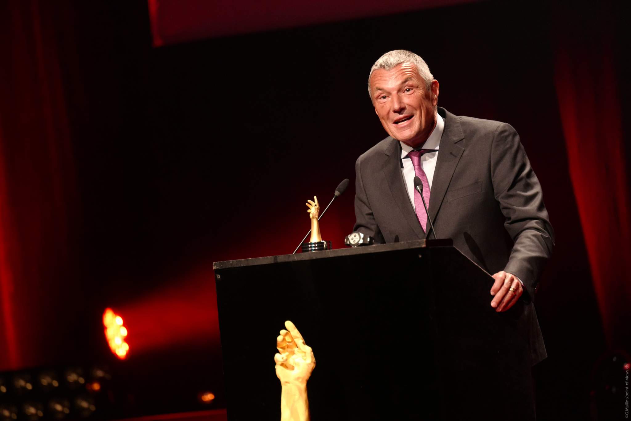 Jean-Christophe Babin, CEO de Bulgari, lauréat du Prix de la Montre Iconique 2020