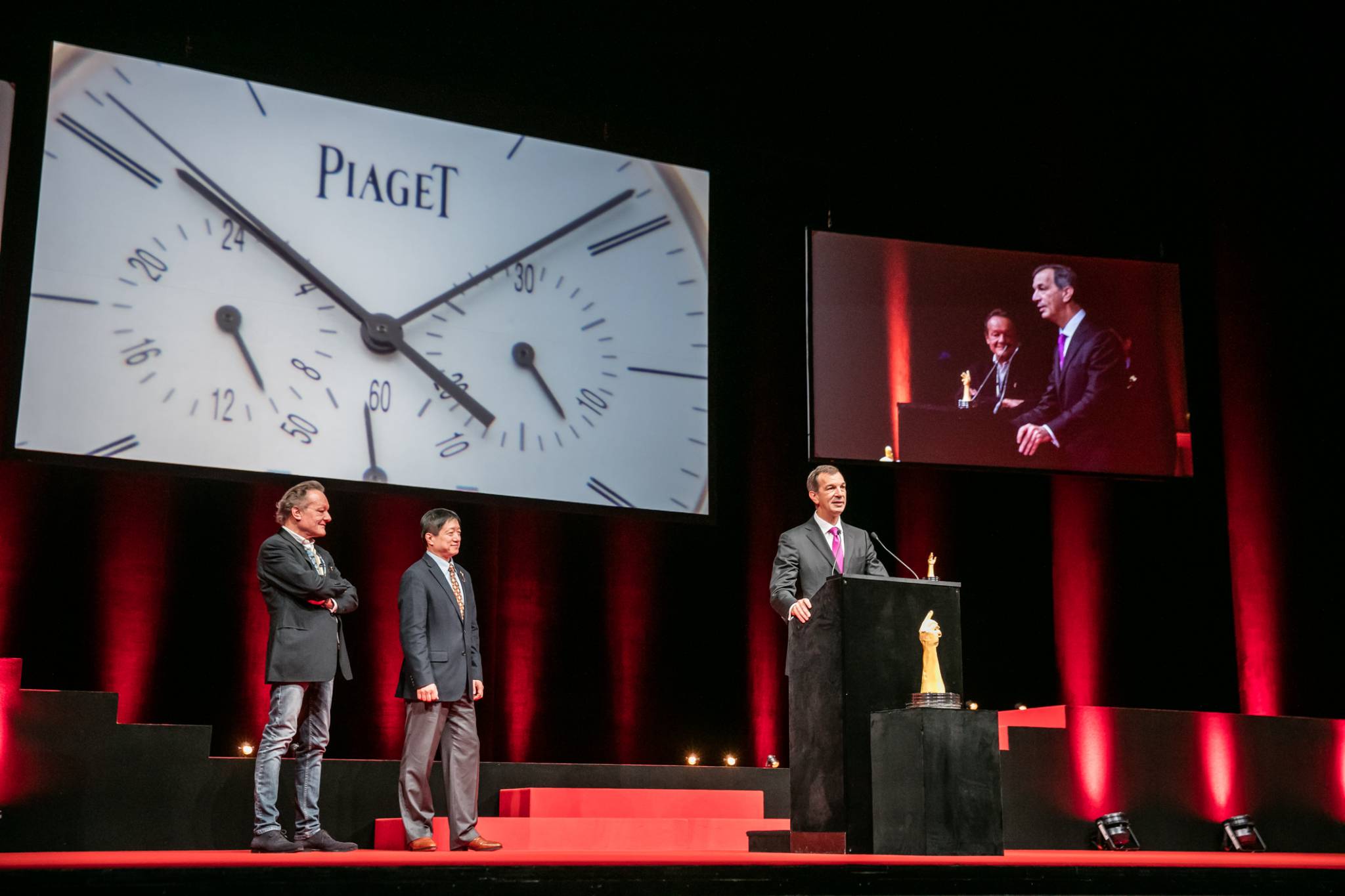 Philippe Léopold-Metzger (CEO of Piaget, winner of the Chronograph Watch Prize 2015 and the Revival Watch Prize 2015), with Philippe Maillard and Zhixiang Ding (jury members)