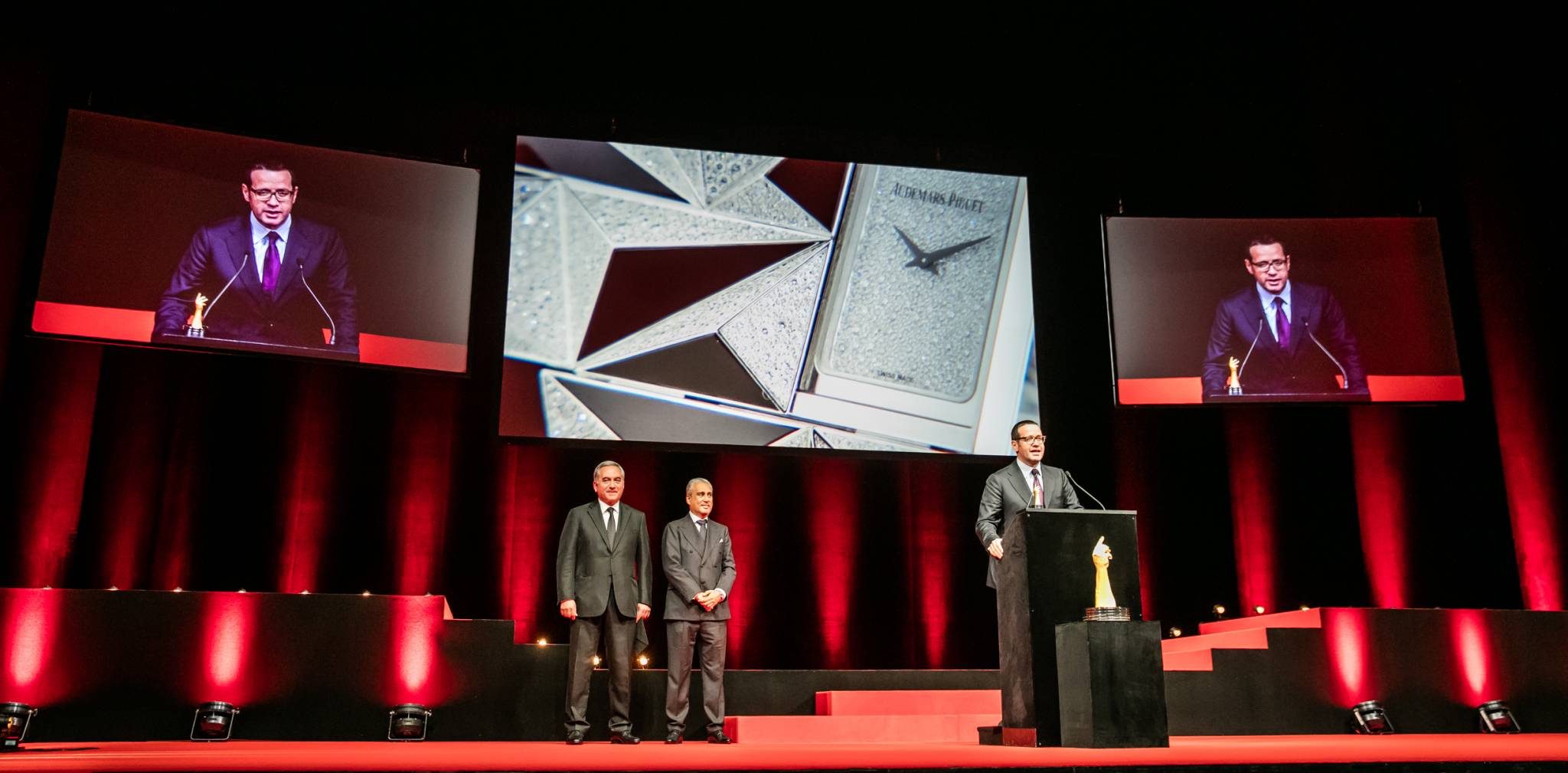 François Bennahmias (CEO of Audemars Piguet, winner of the Jewellery Watch Prize 2015) with Claude Sfeir and Abdul Hamied Seddiqi (jury members)